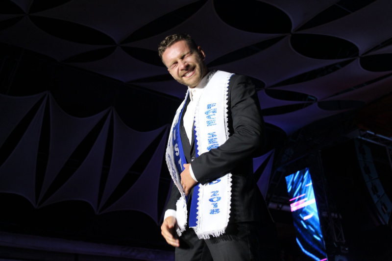 Украинец признан самым красивым мужчиной в мире (фото)