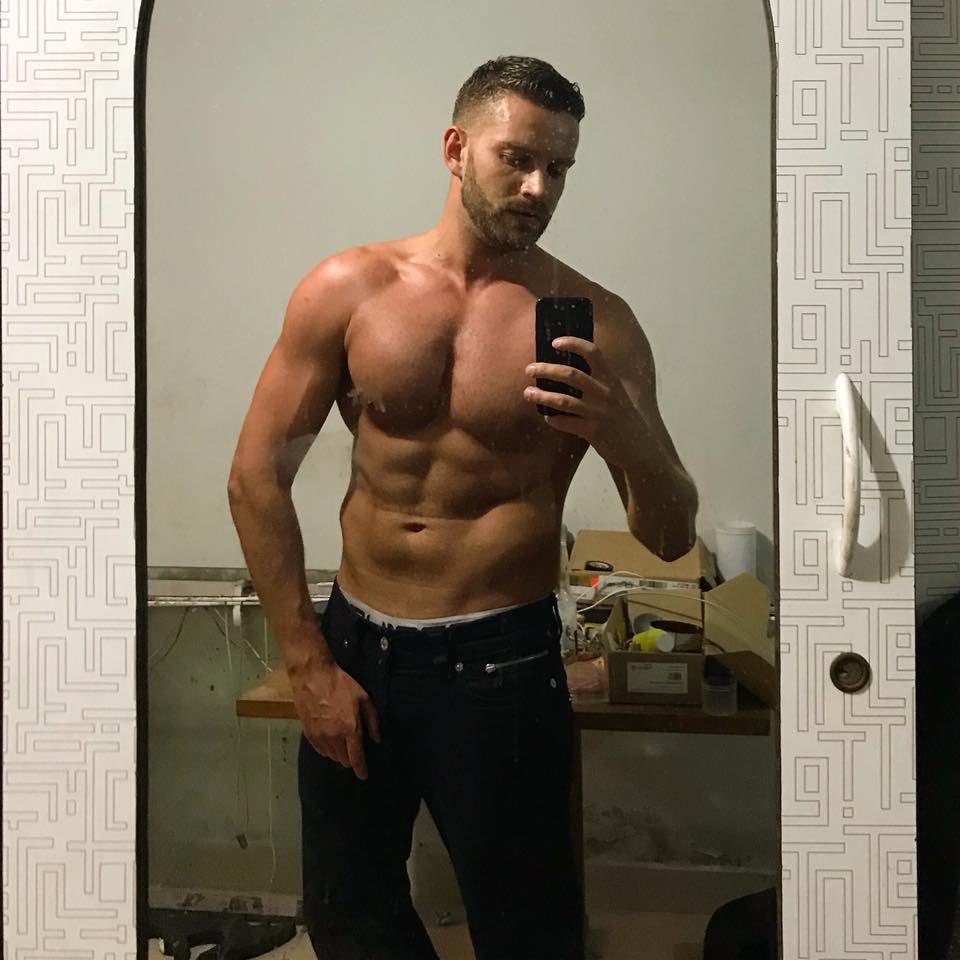 Украинец признан самым красивым мужчиной в мире (фото)