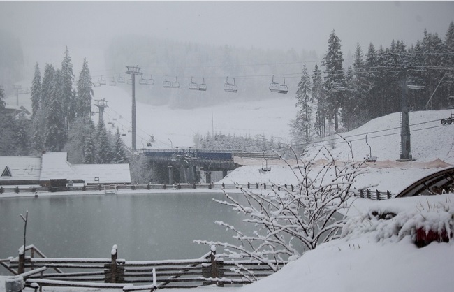 Снегопады в Украине: самые невероятные фото