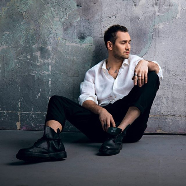 &quot;З щастям в руці&quot;: герой Холостяк 8 Рожден Анусі пояснив, чому вибрав Іванну