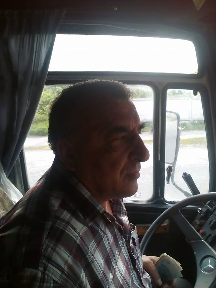 Под Житомиром водитель маршрутки отказался везти украинских бойцов (фото)