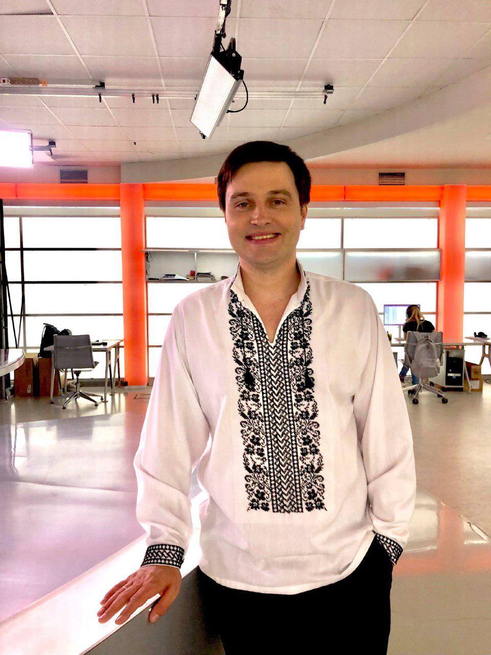 "Это наш идентификационный код": украинские звезды нарядились в вышиванки (фото, видео)