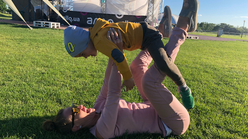 "Мама все може": Слава з "Неангелів" показала милі фото з дітьми