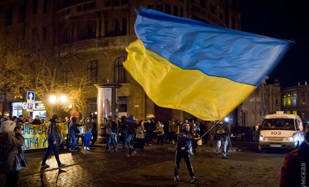 &quot;Памяти павших&quot;: футбольные ультрас вдохновили сборную Украины Маршем Единства