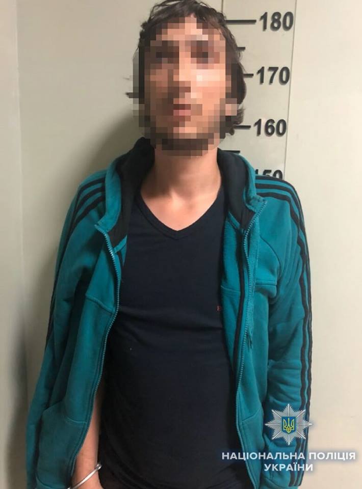 У Києві затримали квартирних злодіїв, які вчинили близько десяти злочинів (фото)