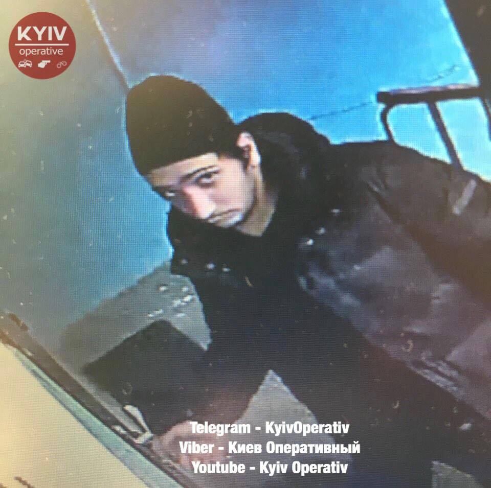 У Києві затримали квартирних злодіїв, які вчинили близько десяти злочинів (фото)