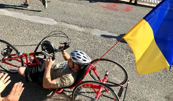 Герой АТО увійшов в десятку кращих на марафоні морської піхоти в США