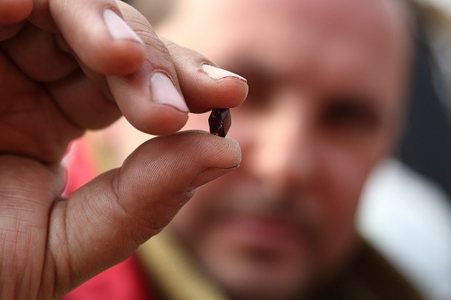 Сердолікова намистина