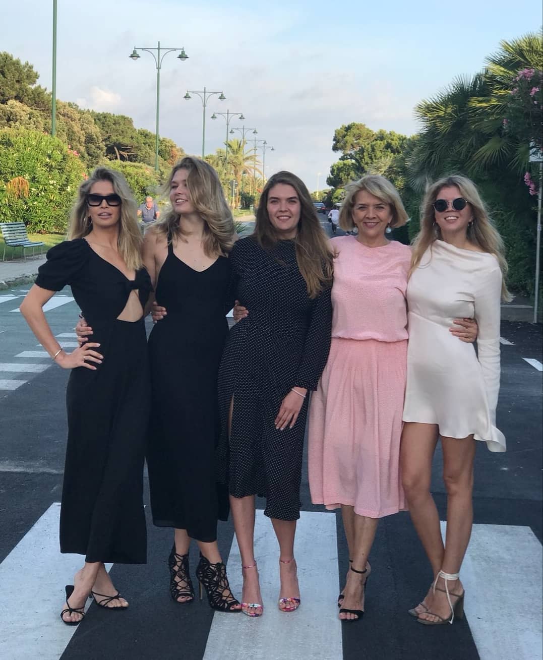 &quot;Династия&quot;: Вера Брежнева поделилась редким семейным фото