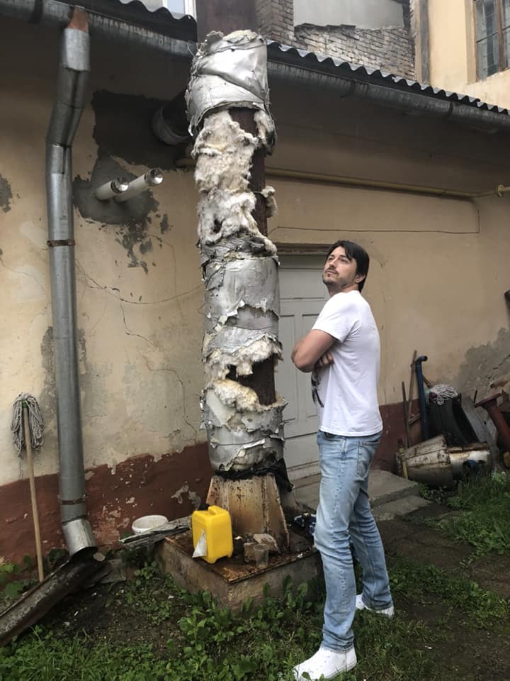 "Ти в трусах, а їм треба вже": Притула розповів про свої гастролі маленькими містами України (фото)