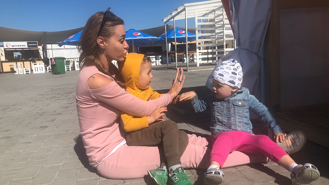 "Мама все може": Слава з "Неангелів" показала милі фото з дітьми