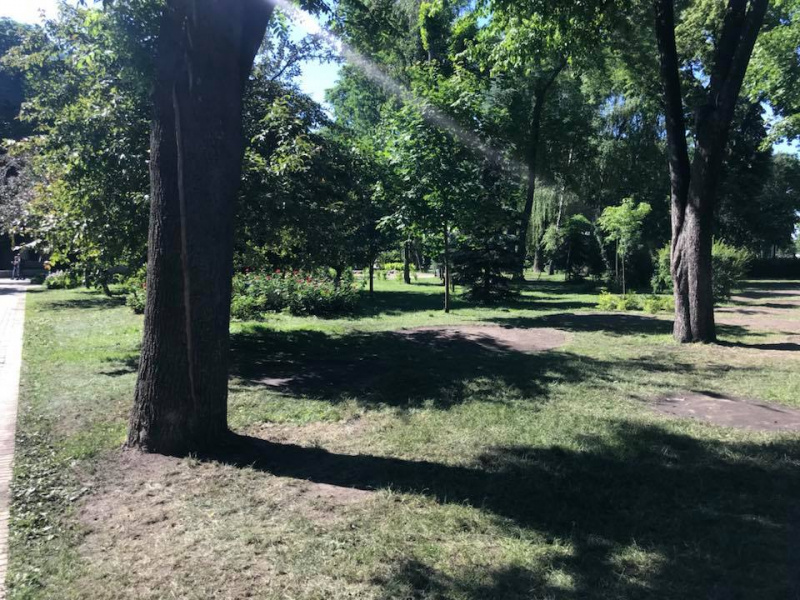 "Як завжди чисто і охайно": комунальники за ніч вичистили Київ після Ліги чемпіонів (фото)