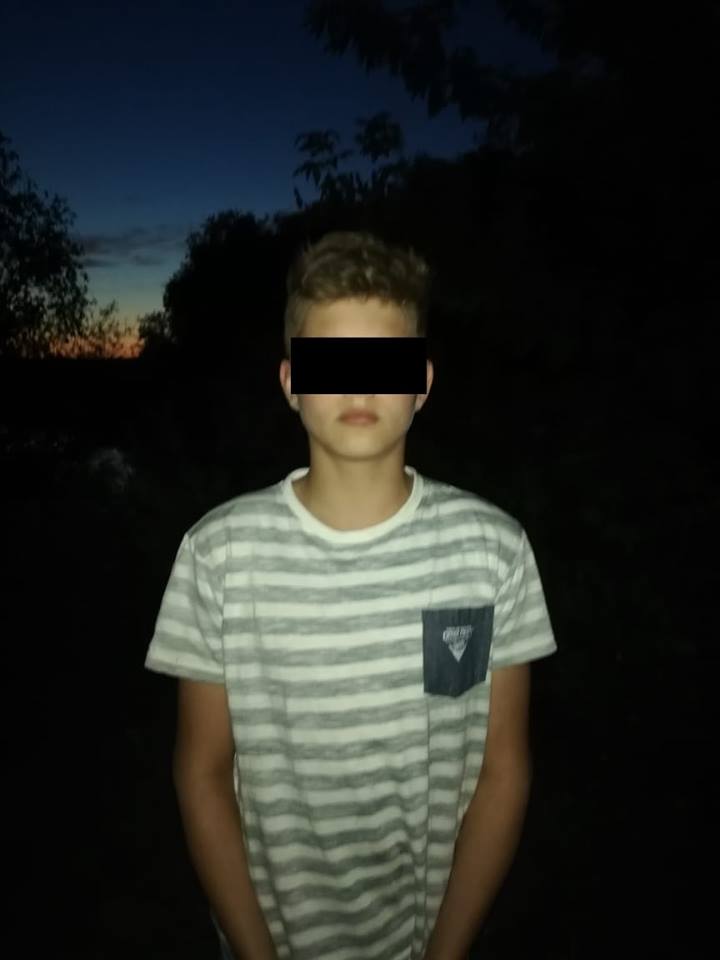 Під Києвом підлітки "розважалися", кидаючи каміння в автомобілі