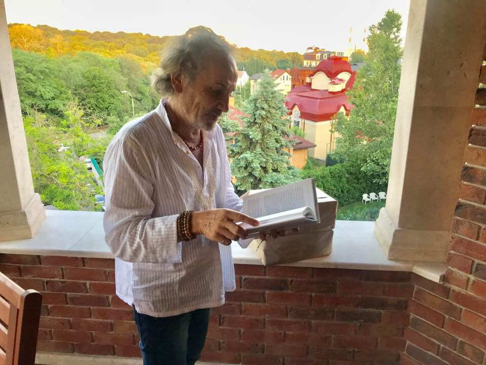 "Сильно змінився": фото з постарілим Савіком Шустером здивували мережу