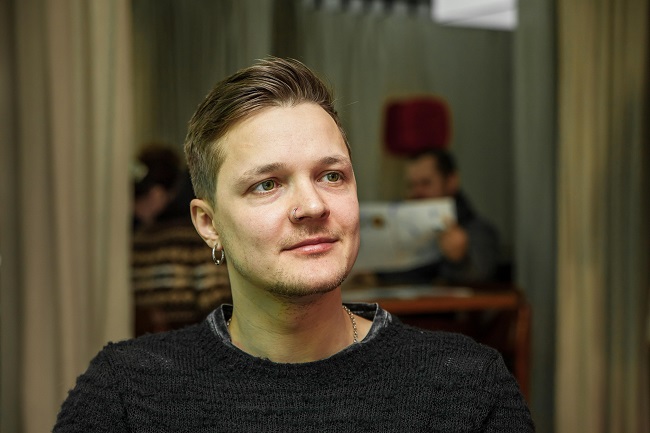 Фото: Женя Галич - фронтмен гурту O.Torvald - представника України на конкурсі