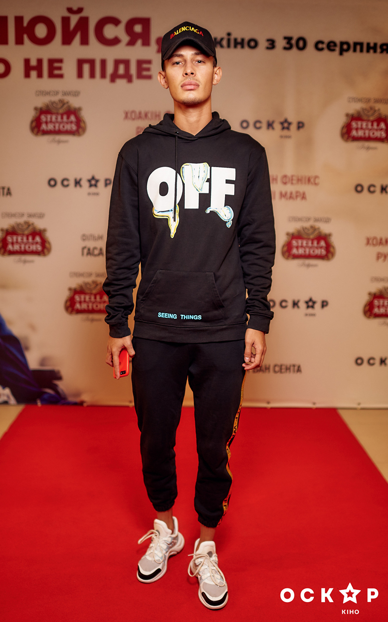 Катя Осадчая, Pianoбой с женой и другие звезды посетили гала-премьеру трагикомедии с Хоакином Фениксом и Руни Марой