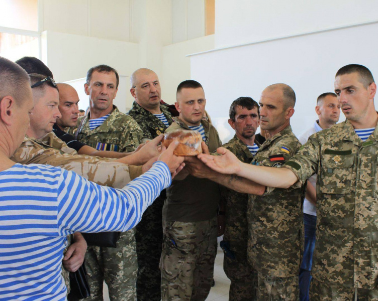 В Ивано-Франковске попрощались с украинским бойцом (фото, видео)