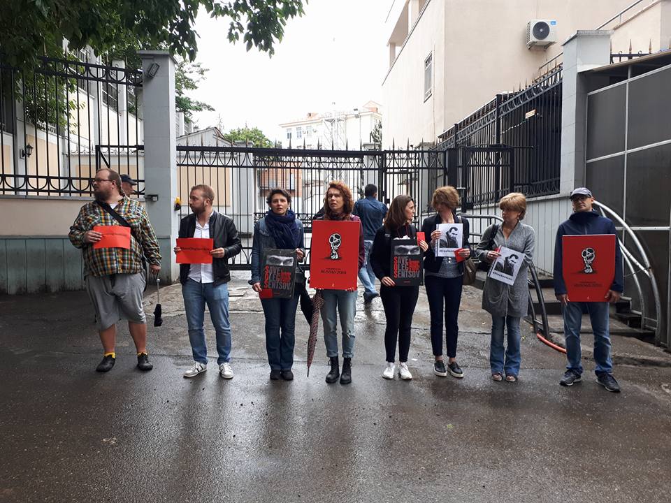 #SaveOlegSentsov: по всьому світу пройшли акції на підтримку Сенцова