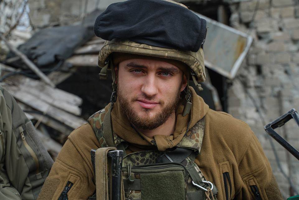 &quot;Ми переможемо&quot;: в мережі розповіли про відважного українського десантника (фото)