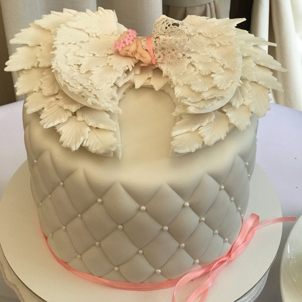 Украинская телеведущая крестила дочь (трогательные фото)