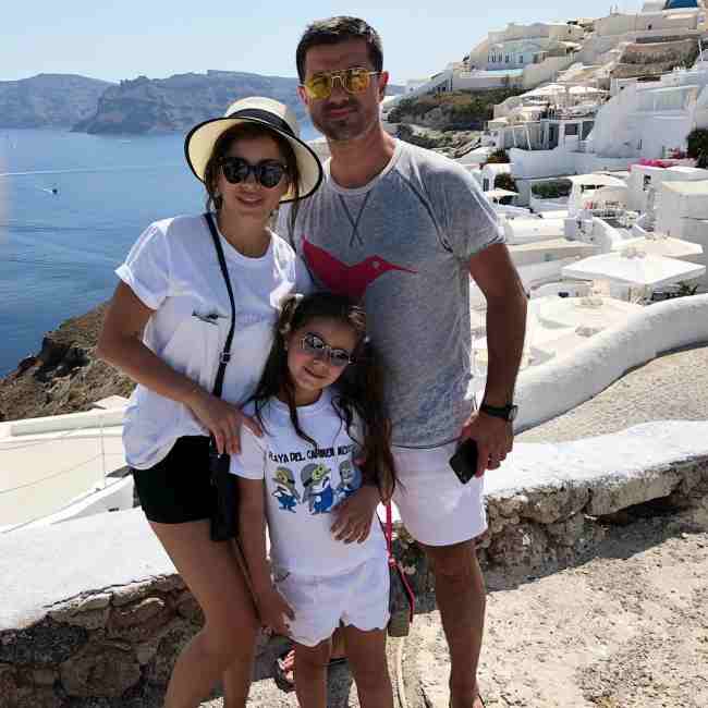 Муж Ани Лорак после скандала с изменой провел выходные с дочерью (фото)