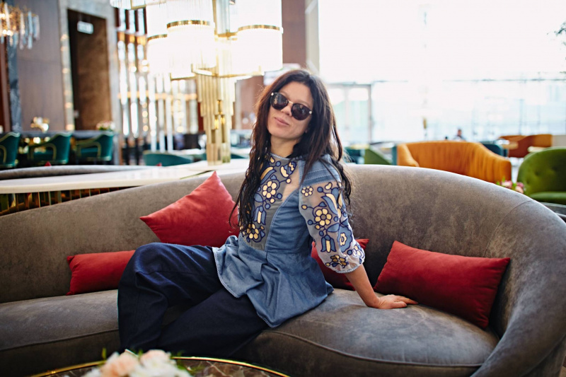 &quot;Подвійна краса&quot;: Руслана похвалилася розкішною вишиванкою (фото)