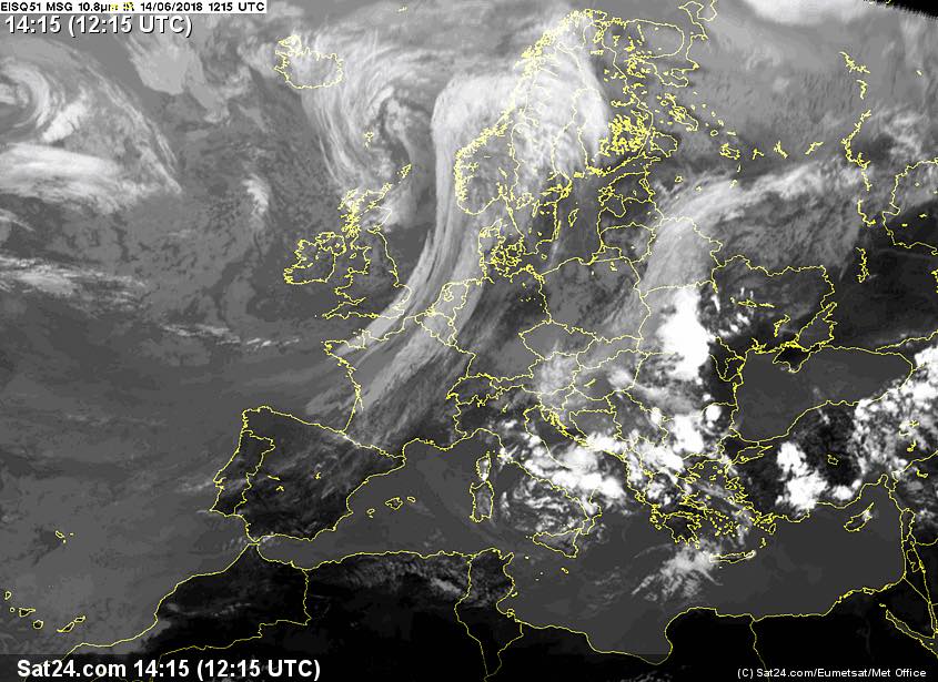 Грозы, ливни и шквалы: синоптик предупредила украинцев о непогоде