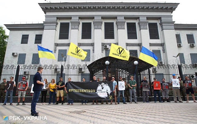 Акция солидарности с Олегом Сенцовым прошла в Киеве (фоторепортаж)