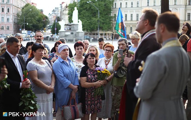 В Киеве прошла акция памяти жертв катастрофы самолета ИЛ-76 (фоторепортаж)