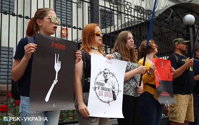 Акция солидарности с Олегом Сенцовым прошла в Киеве (фоторепортаж)