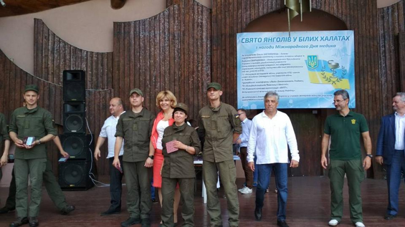 "Свято Ангелів у білих халатах": Ольга Богомолець привітала медиків з професійним святом