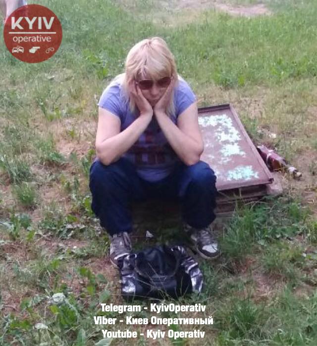 "Спецслужба, представьтесь!": сеть позабавила киевская горе-воровка (фото)