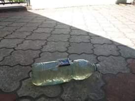 "Покидьки, у вас нічого не вийде": депутат розповів про спроби підпалити його приймальню (фото)