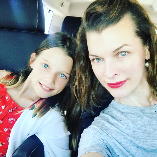 Голливудская звезда из Украины показала подросших детей (фото)