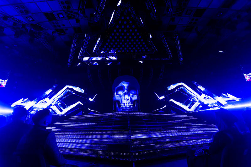 Макс Барских признан лучшим певцом года (фото)