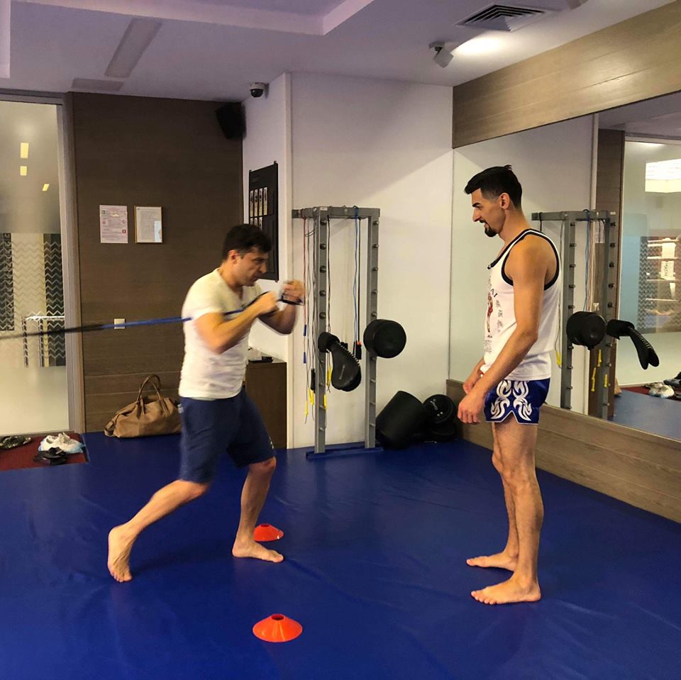 "Красивая реклама для бездельников": Зеленский вызвал восторг у фанов в сети