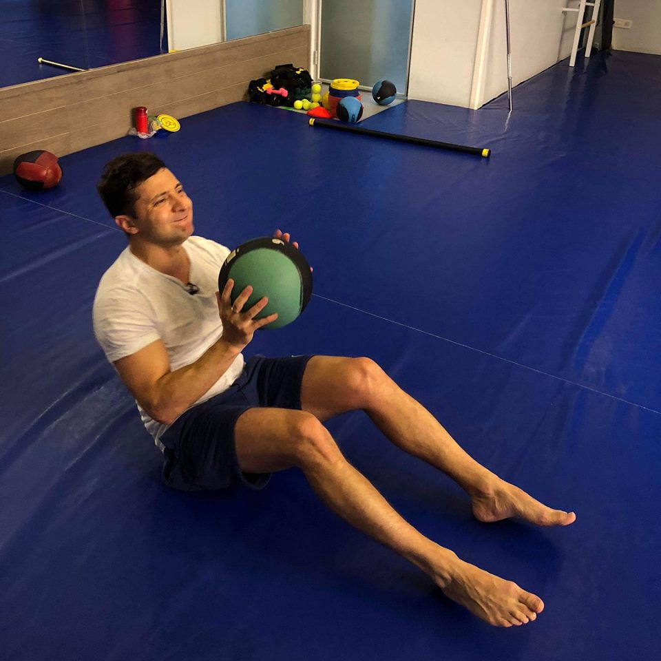 "Красивая реклама для бездельников": Зеленский вызвал восторг у фанов в сети