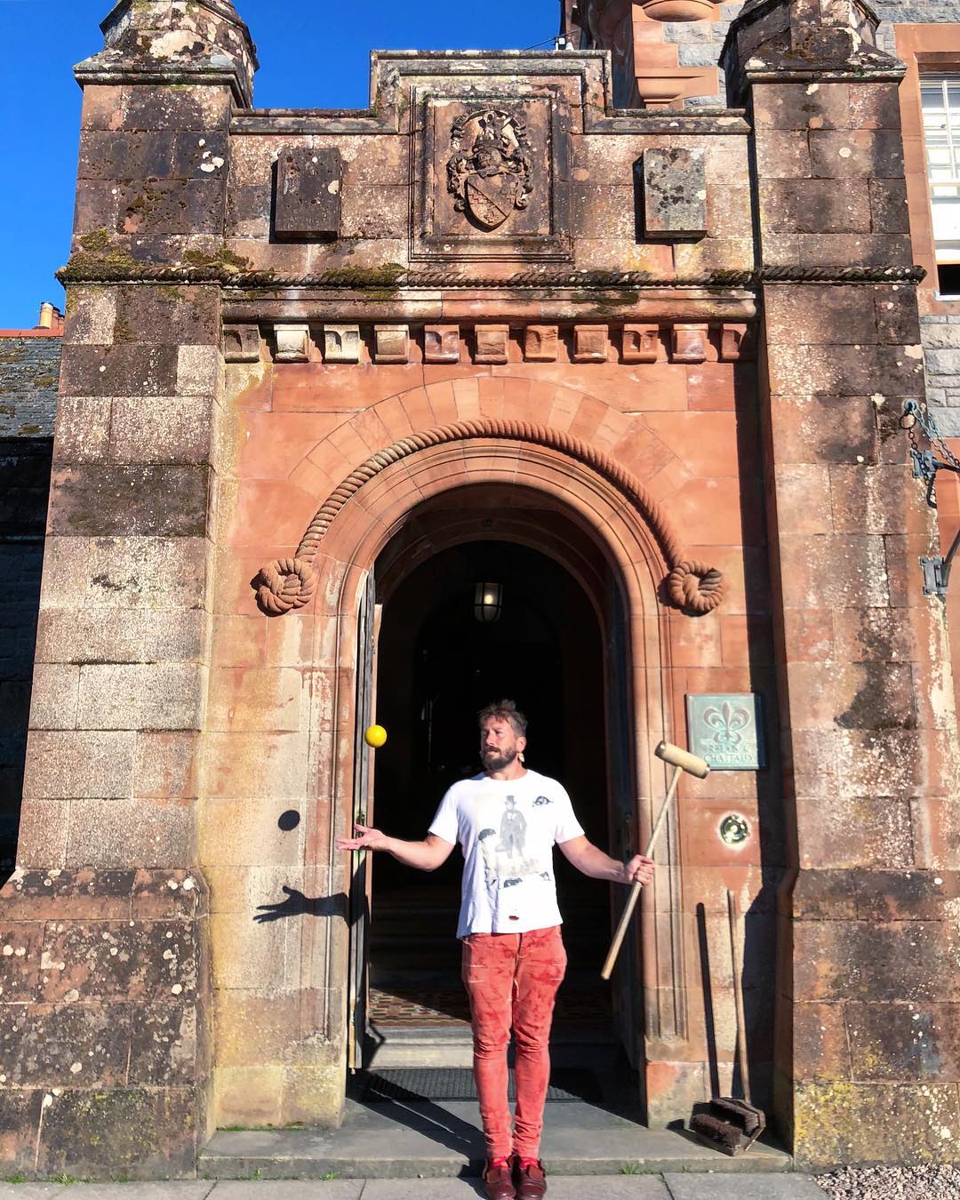 &quot;Свобода взглядов - самое главное&quot;: Евгений Чичваркин о гей-прайдах, РПЦ и советском прошлом