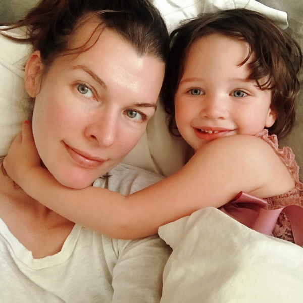 Голливудская звезда из Украины показала подросших детей (фото)