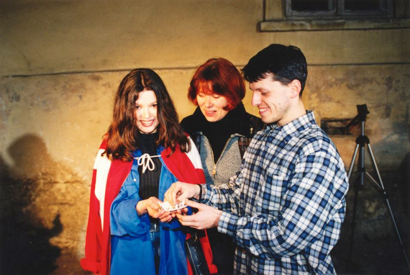 Руслана показала архивные фото 20-летней давности со съемок клипа на песню "Світанок"