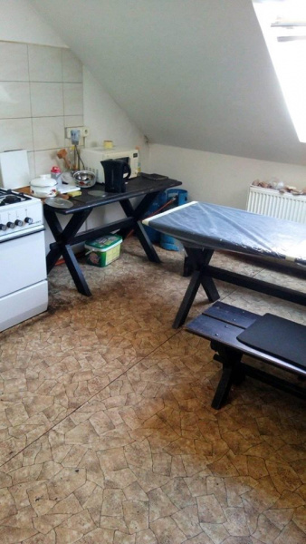 &quot;Хоть грибы не растут&quot;: украинцы пожаловались на условия жизни заробитчан в Чехии (фото)