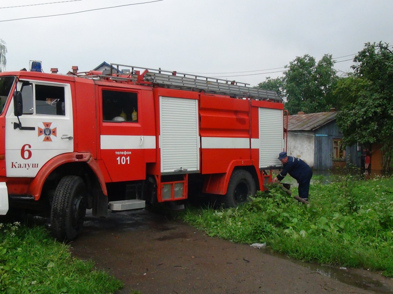 В Ивано-Франковской области затопило более 200 жилых зданий (фото)