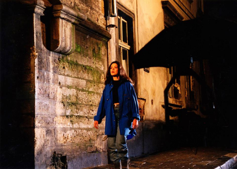 Руслана показала архивные фото 20-летней давности со съемок клипа на песню "Світанок"