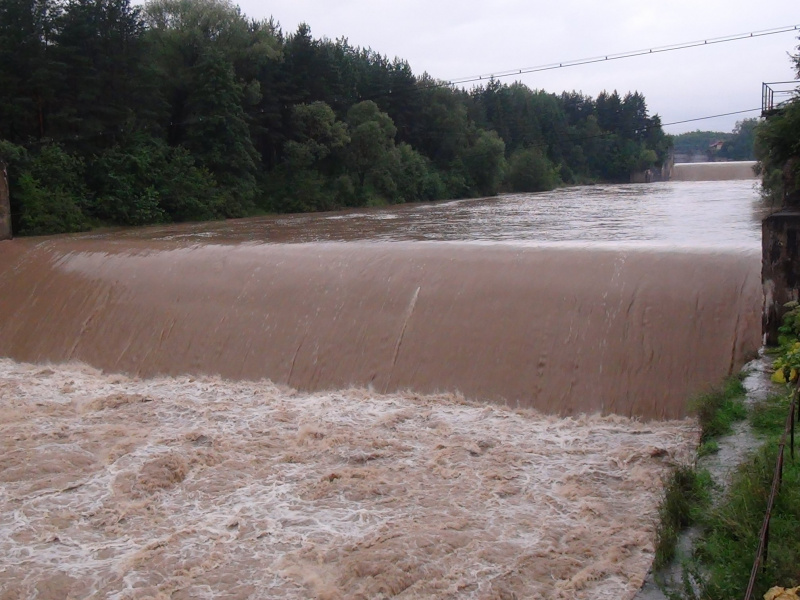 В Ивано-Франковской области затопило более 200 жилых зданий (фото)