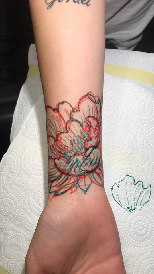 "Красота требует боли": Приходько похвасталась новой татуировкой (фото, видео)