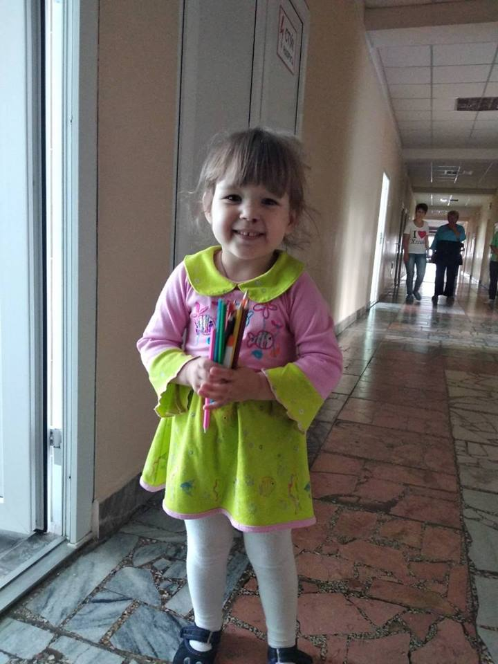 "Мама - Оксана, тато - Вадим": стали відомі подробиці про знайдену дитину під Києвом