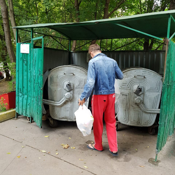 "Человек из народа": скандально известный Алексей Панин показал себя "во всей красе" (фото)