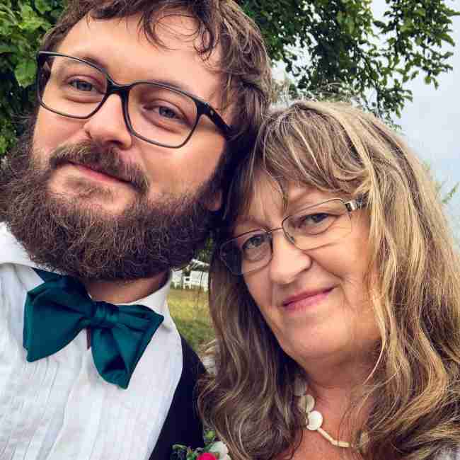 "Дві краплі води": фанати DZIDZIO знайшли двійника (фото)