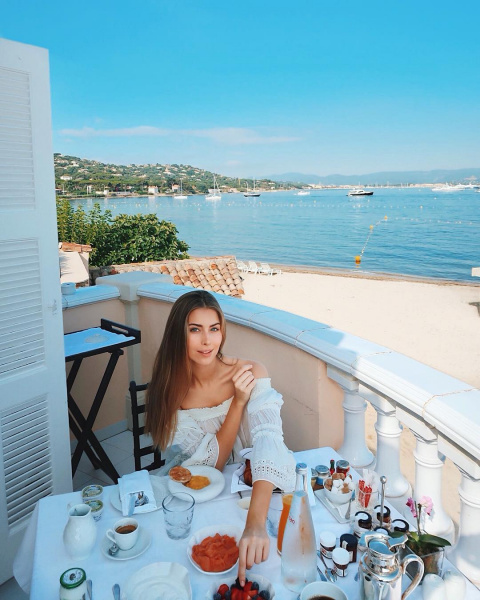 Внучка Софии Ротару похвасталась роскошным отдыхом в Сен-Тропе (фото)