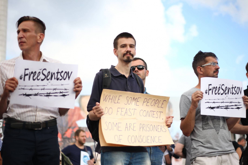 День рождения Олега Сенцова: в Киеве проходит акция в поддержку политзаключенного (фоторепортаж)